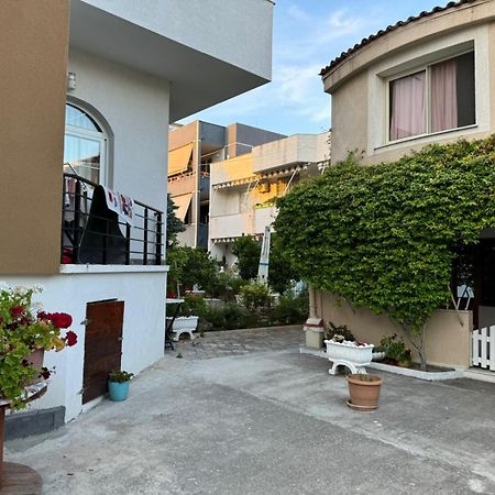 Guesthouse Novi Драч Екстериор снимка