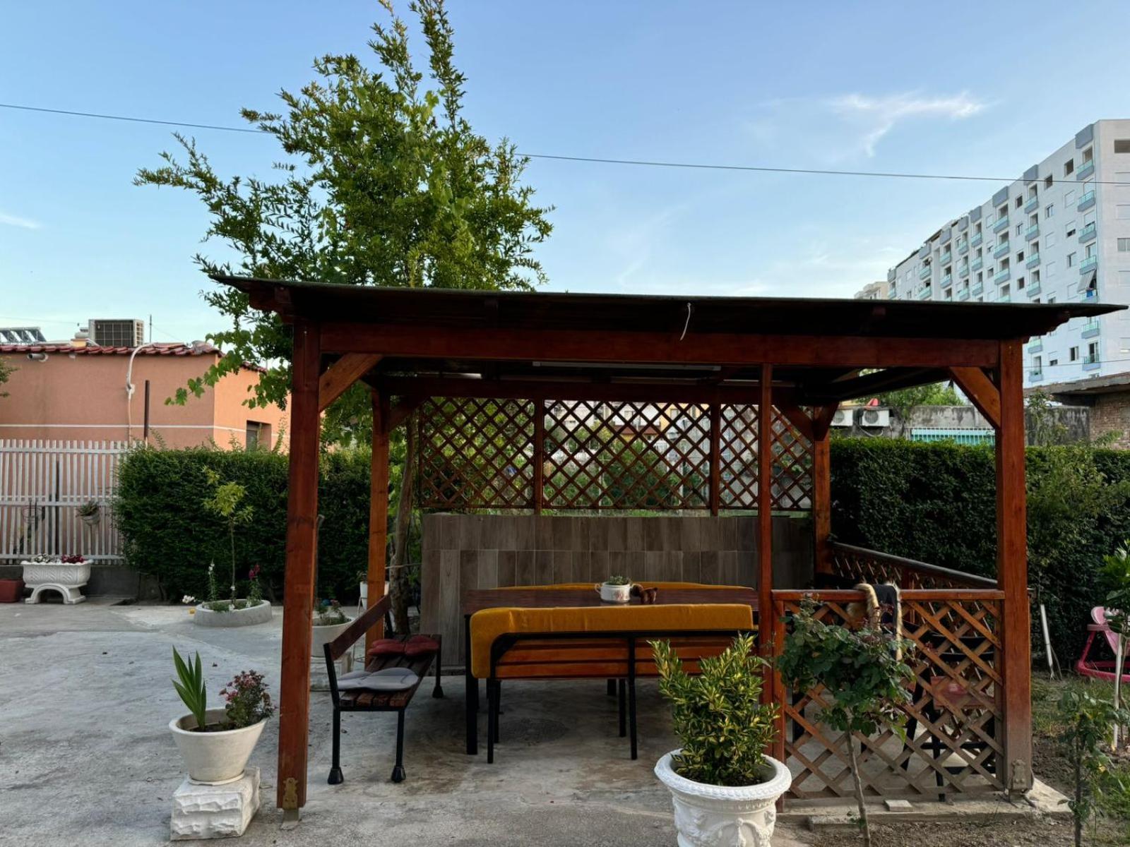 Guesthouse Novi Драч Екстериор снимка